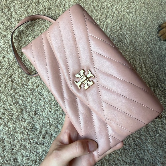 Tory Burch Handbags - Tory Burch Blush Quilted Crossbody Bag